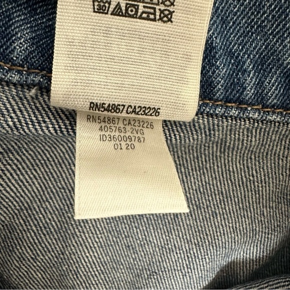 Pink By Victoria’s Secret Jean Jacket Denim Cropped Raw Hem Blue Cotton Medium - Picture 6 of 7